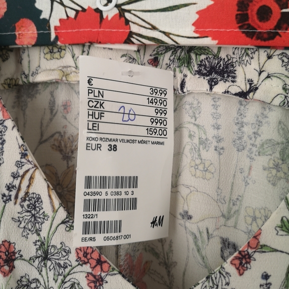 H&M lond Floral Dress - Picture 2 of 7